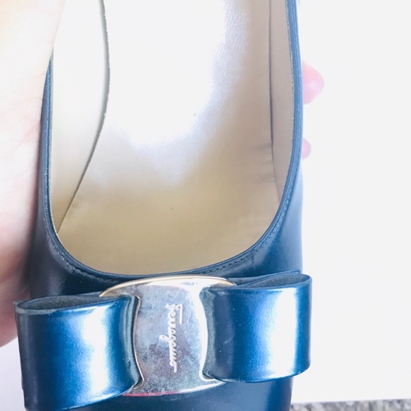 Salvatore Ferragamos purple pumps - Picture 6 of 8